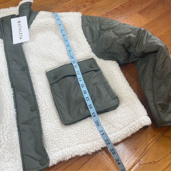 Athleta Quilted Sherpa Fleece Hybrid Jacket XL Sage Green Gorpcore, Quiet Luxury - Picture 6 of 16